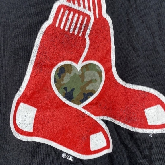 Red Sox shirt‎ tee foundation camo 100% cotton baseball womens NWT small - Picture 3 of 8